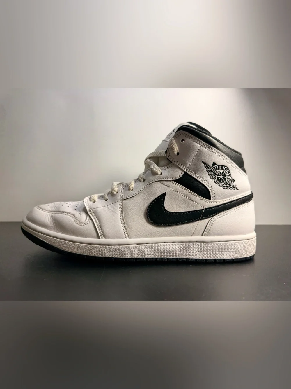 Nike Air Jordan 1 Mid -155